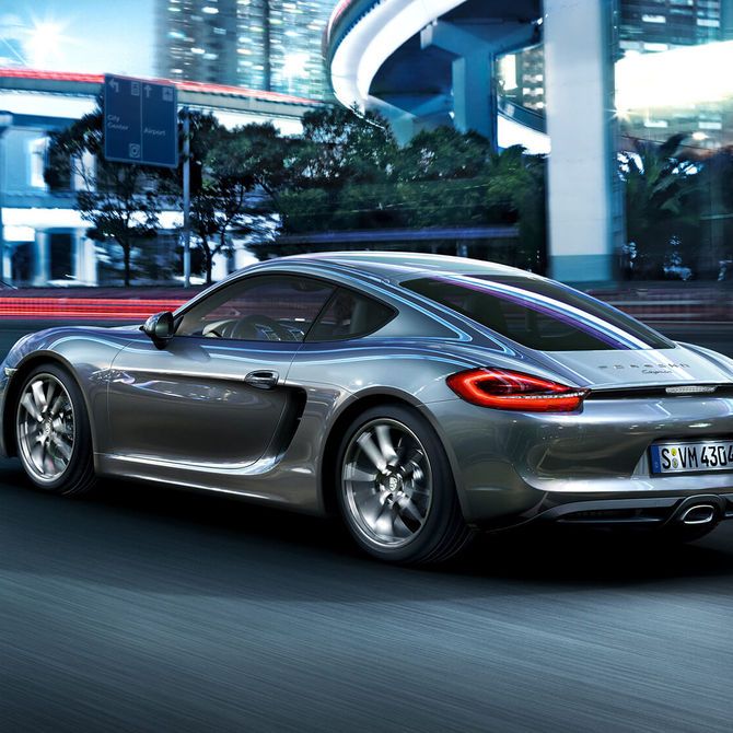 Porsche Cayman Exterior | Peter Vardy