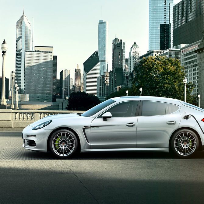 Porsche Panamera Exterior | Peter Vardy