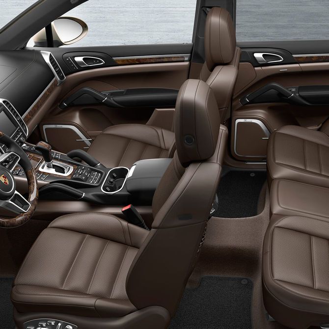 Porsche Cayenne Interior | Peter Vardy