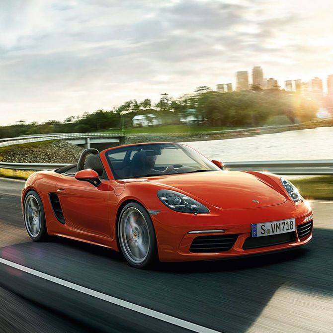 Porsche 718 Boxster Exterior | Peter Vardy